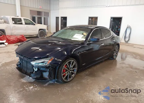 2020 Maserati Ghibli S Q4 Gransport z USA, uszkodzony, nr VIN ZAM57YTS1L1356559